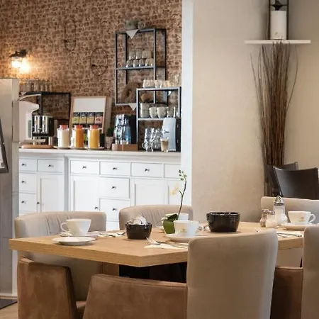 Hotel Am Uenglinger Tor 3*