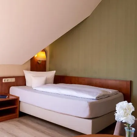 Am Uenglinger Tor 3* Stendal